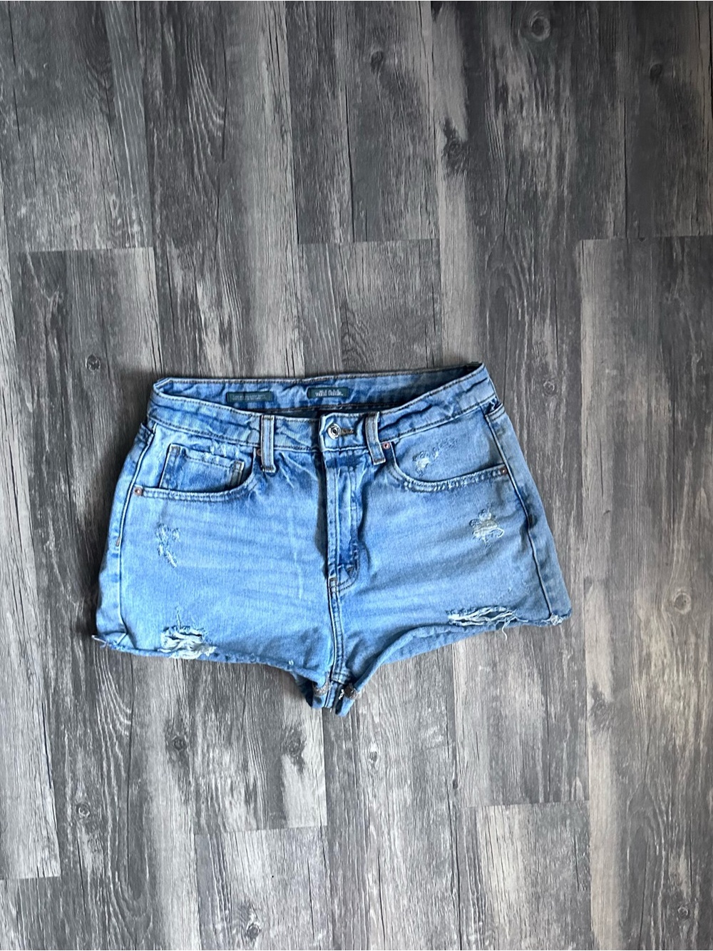 Wild Fable Super High Rise Cut Off Jean Shorts – Size 6 Medium Wash Denim Short